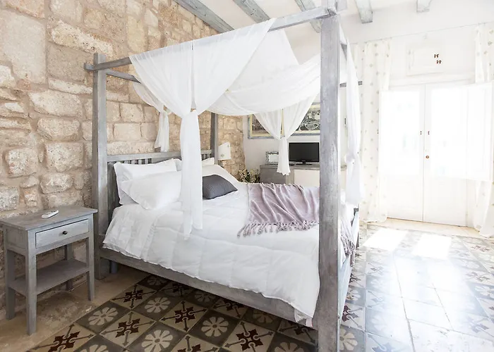 Antico Mondo Rooms & Suites